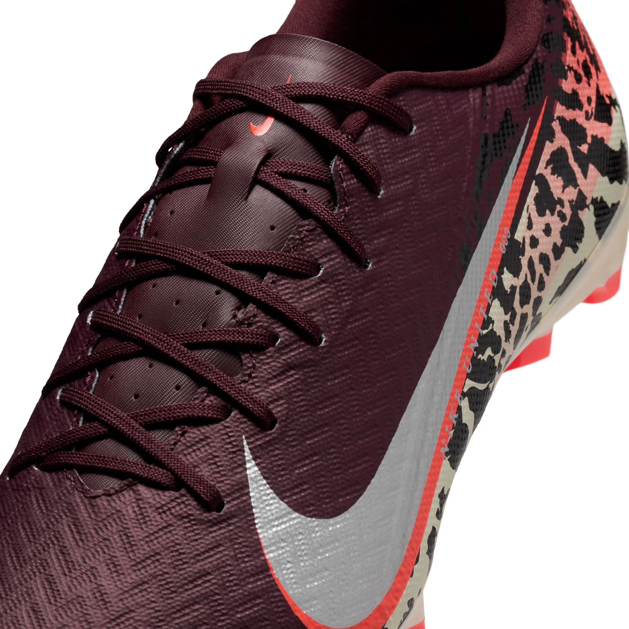 Nike United Mercurial Vapor 16 Academy FG Firm Ground Soccer Cleat - Burgundy Crush/Metallic Silver - Image 7